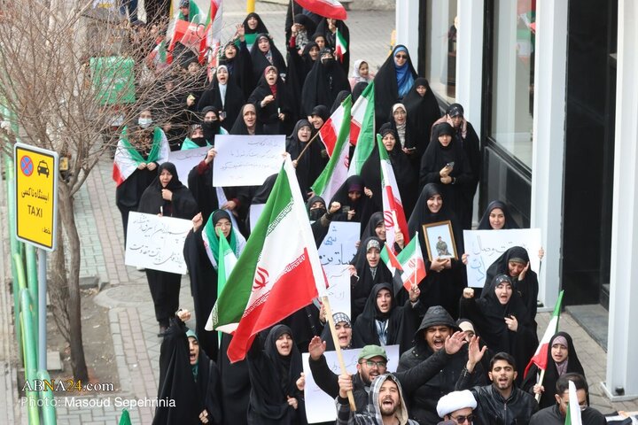 تجمع دانشجویان دانشگاه تبریز در محکومیت جنایات رژیم صهیونیستی و آمریکا در تبریز