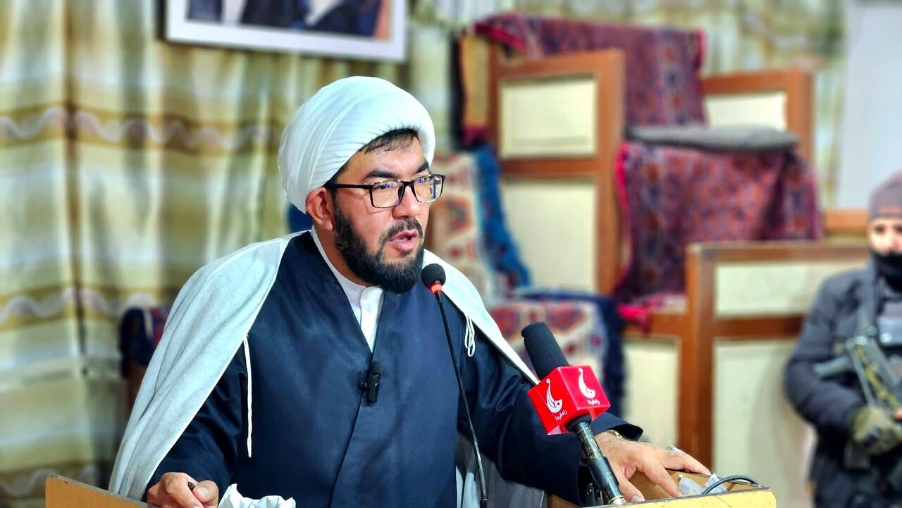 شیعیان غرب کابل در نماز جمعه حملات پاکستان به افغانستان را محکوم کردند