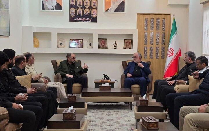 حضور فرماندهان حشد الشعبی در کنسولگری ایران در بصره + عکس