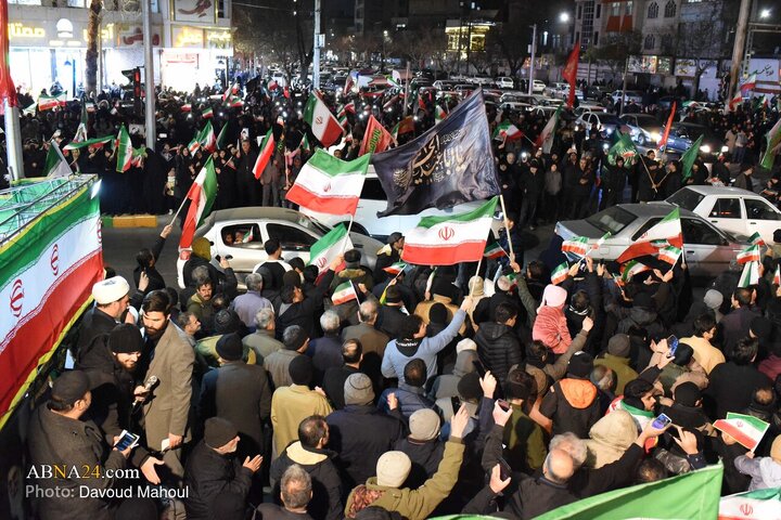 تجمع مردم سوگوار مشهد در پی شهادت رهبر انقلاب