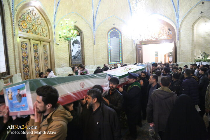 اجتماع سوگواران و مراسم وداع با شهدای تجاور آمریکایی-صهیونی در قم