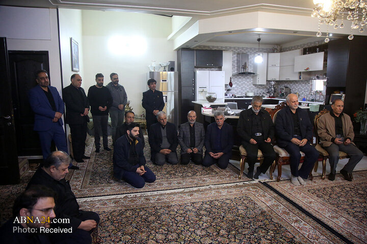 حضور خادمان حرم بانوی کرامت در منزل شهید سپهبد موسوی