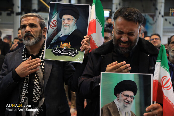 مراسم بزرگداشت شهادت رهبر معظم انقلاب اسلامی در شبستان امام خمینی حرم حضرت شاهچراغ (ع) به میزبانی شهرداری شیراز و شورای شهر شیراز
