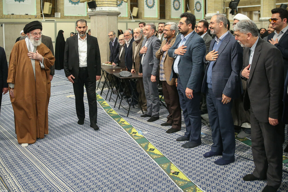 «محفل شعر امین» بدون رهبر شهید انقلاب برگزار می‌شود
