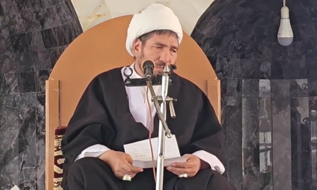 ویدیو | اشک و ماتم شدید عالم مشهور شیعه و مردم کابل برای شهادت رهبر انقلاب