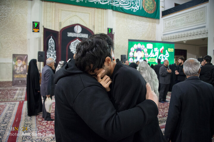 مراسم وداع خانواده ها با شهدا جنگ آمریکایی - صهیونیستی با پیکر مطهر 14شهید استان فارس