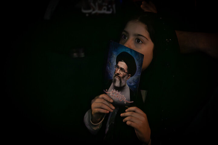 تصاویر/ عزاداری مردم تهران در سوگ رهبر شهید انقلاب اسلامی