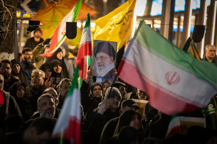 تصاویر/ عزاداری مردم تهران در سوگ رهبر شهید انقلاب اسلامی