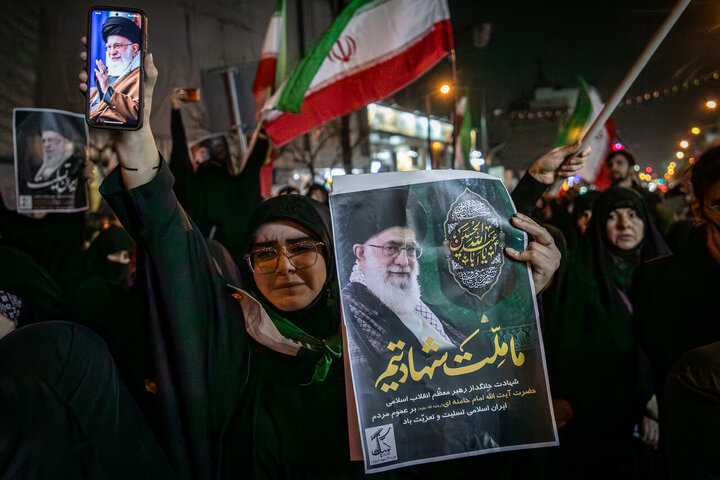 تصاویر/ عزاداری مردم تهران در سوگ رهبر شهید انقلاب اسلامی