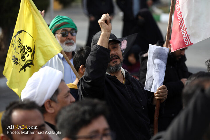 راهپیمایی مهاجرین افغانستانی مقیم قم در انزجار از جنایات آمریکایی - صهیونی