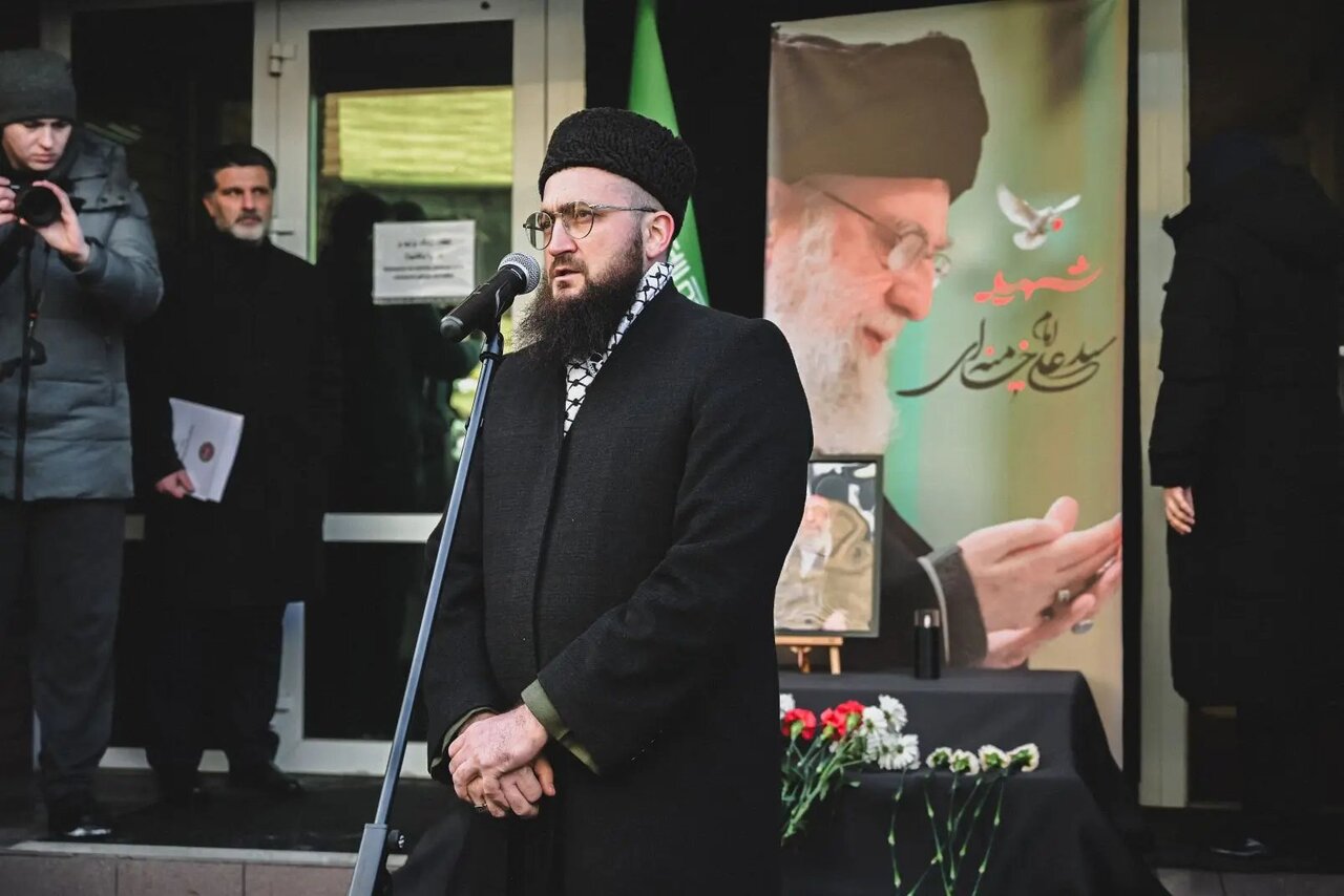 مفتی تاتارستان: آیت‌الله خامنه‌ای رهبری واقعی است که تا آخرین نفس با نیروهای شر مبارزه کرد