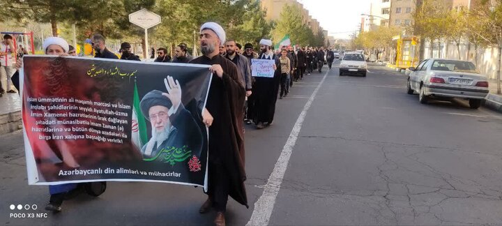 اعلان انتقام طلاب آذربایجانی از دشمن آمریکایی- صهیونی در پی شهادت امام خامنه‌ای