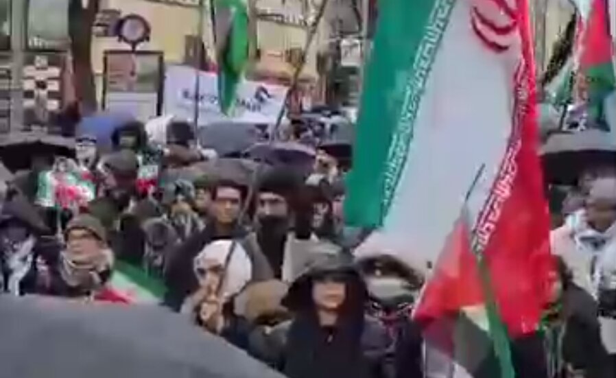 ویدیو | راهپیمایی مردم استکهلم در حمایت از ایران