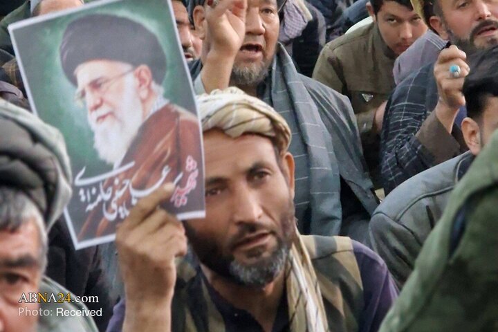 مراسم بزرگداشت شهید آیت الله العظمی خامنه‌ای در مزار شریف