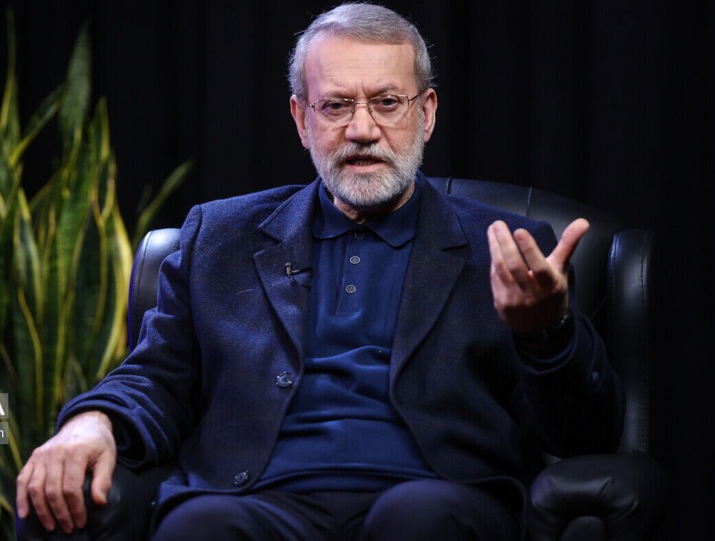 آیت‌الله سید مجتبی خامنه‌ای در مکتب رهبری پرورش یافته‌اند