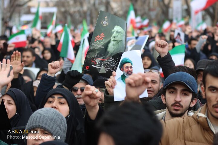 مراسم بیعت با سومین رهبر انقلاب - تبریز