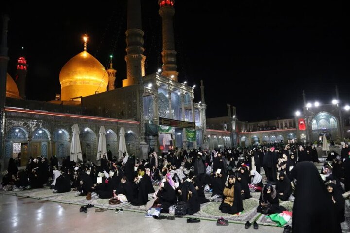 شب‌زنده‌داری بانوان در جوار مضجع نورانی حضرت فاطمه معصومه(س)