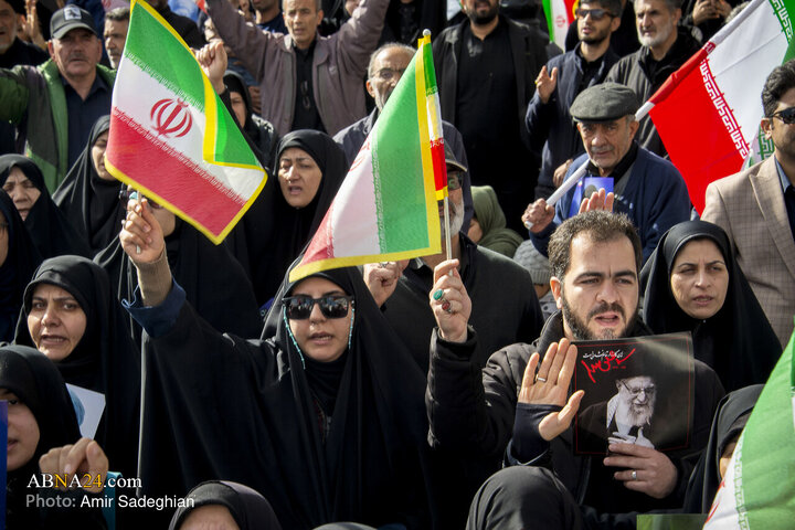 اجتماع مردمی بیعت با آیت‌الله سید مجتبی خامنه‌ای سومین رهبر معظم انقلاب اسلامی - شیراز