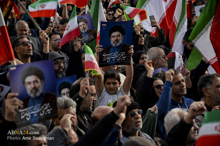 اجتماع مردمی بیعت با آیت‌الله سید مجتبی خامنه‌ای سومین رهبر معظم انقلاب اسلامی - شیراز