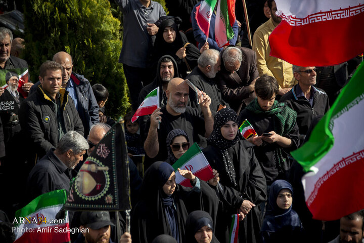 اجتماع مردمی بیعت با آیت‌الله سید مجتبی خامنه‌ای سومین رهبر معظم انقلاب اسلامی - شیراز