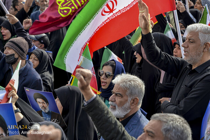 اجتماع مردمی بیعت با آیت‌الله سید مجتبی خامنه‌ای سومین رهبر معظم انقلاب اسلامی - شیراز