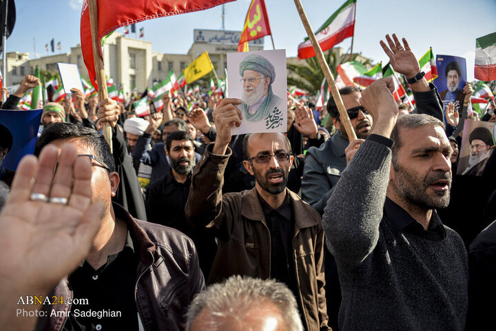 اجتماع مردمی بیعت با آیت‌الله سید مجتبی خامنه‌ای سومین رهبر معظم انقلاب اسلامی - شیراز