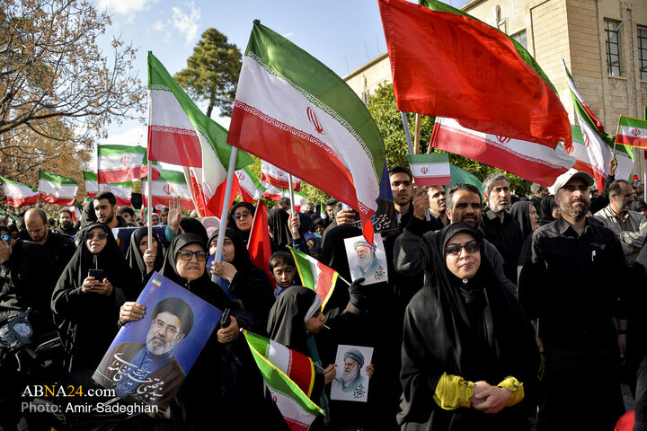 اجتماع مردمی بیعت با آیت‌الله سید مجتبی خامنه‌ای سومین رهبر معظم انقلاب اسلامی - شیراز