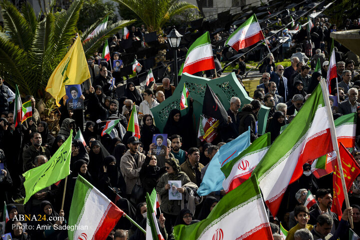 اجتماع مردمی بیعت با آیت‌الله سید مجتبی خامنه‌ای سومین رهبر معظم انقلاب اسلامی - شیراز