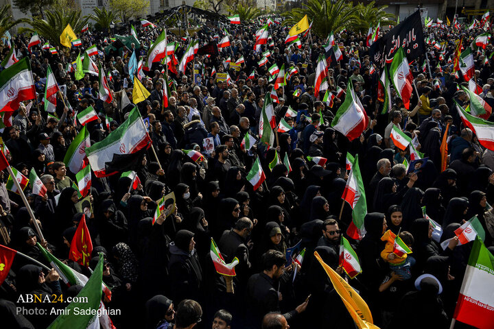 اجتماع مردمی بیعت با آیت‌الله سید مجتبی خامنه‌ای سومین رهبر معظم انقلاب اسلامی - شیراز