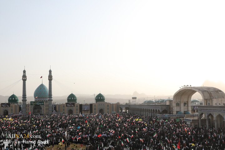 اجتماع مردمی بیعت با سومین رهبر انقلاب - مسجد جمکران