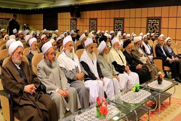 1170 عالم سني بمحافظة هرمزجان يصدرون بيانا باغتيال شهيد الأمة الاسلامية الإمام الخامنئي(ره)