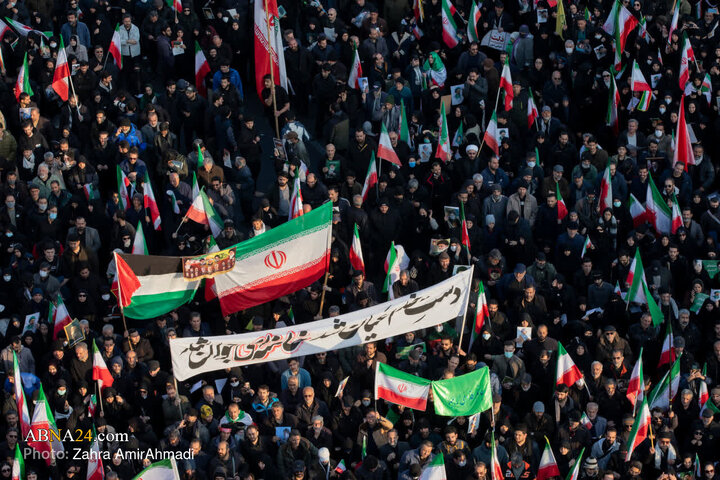 مراسم بیعت با سومین رهبر انقلاب - تهران