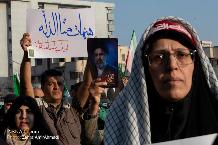 مراسم بیعت با سومین رهبر انقلاب - تهران