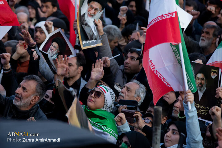 مراسم بیعت با سومین رهبر انقلاب - تهران