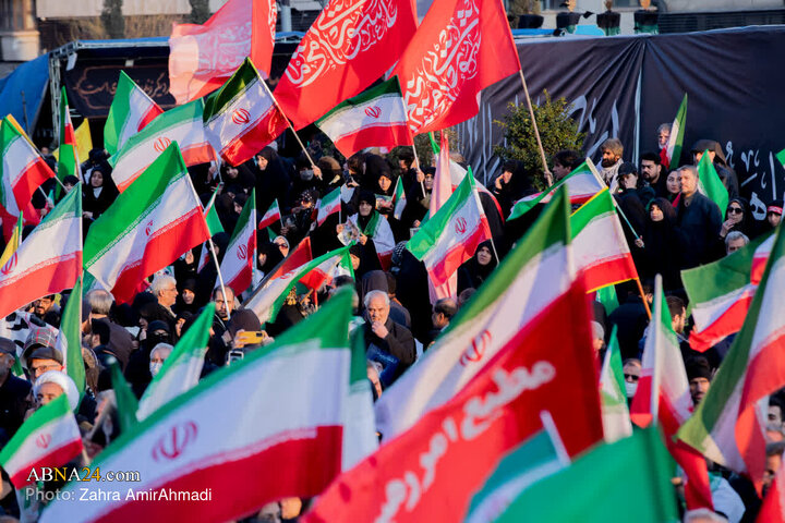 مراسم بیعت با سومین رهبر انقلاب - تهران