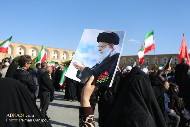 اجتماع مردمی بیعت با سومین رهبر انقلاب - اصفهان