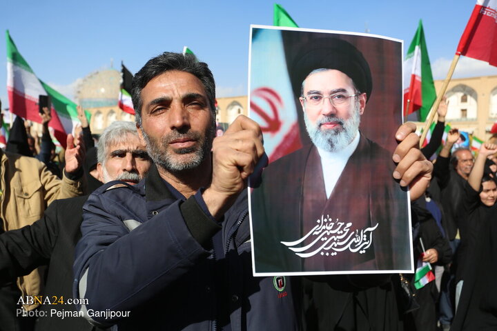 اجتماع مردمی بیعت با سومین رهبر انقلاب - اصفهان