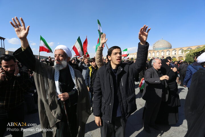 اجتماع مردمی بیعت با سومین رهبر انقلاب - اصفهان