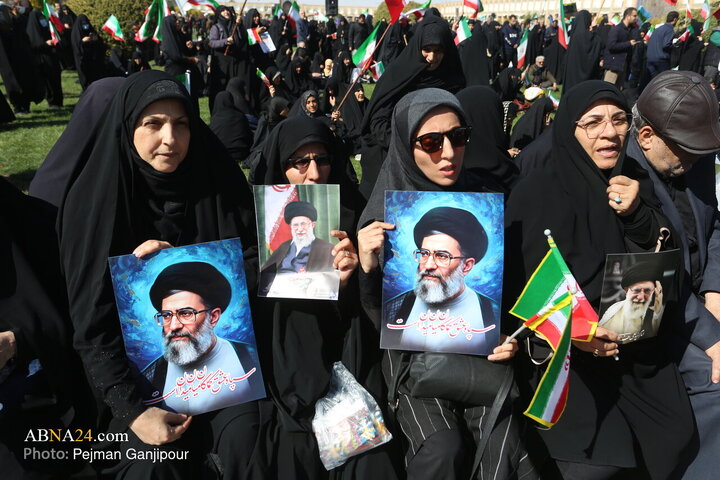 اجتماع مردمی بیعت با سومین رهبر انقلاب - اصفهان