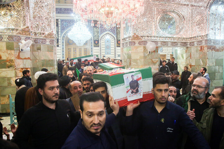 وداع با پیکر مطهر ۵ شهید حملات آمریکایی صهیونی در حرم بانوی کرامت
