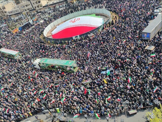 Massive Funeral Ceremony Held for Commanders Martyred in ‘Ramadan War’