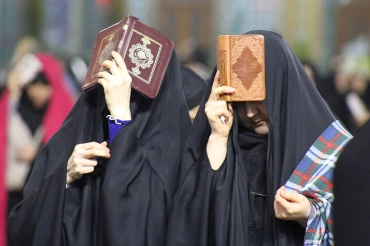 قاب‌های ماندگار مراسم احیای شب ۲۱ رمضان در حرم حضرت معصومه(س)