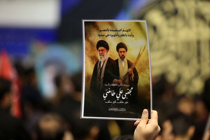 بیعت حامیان بین‌المللی انقلاب اسلامی با حضرت آیت‌الله امام سید مجتبی خامنه‌ای