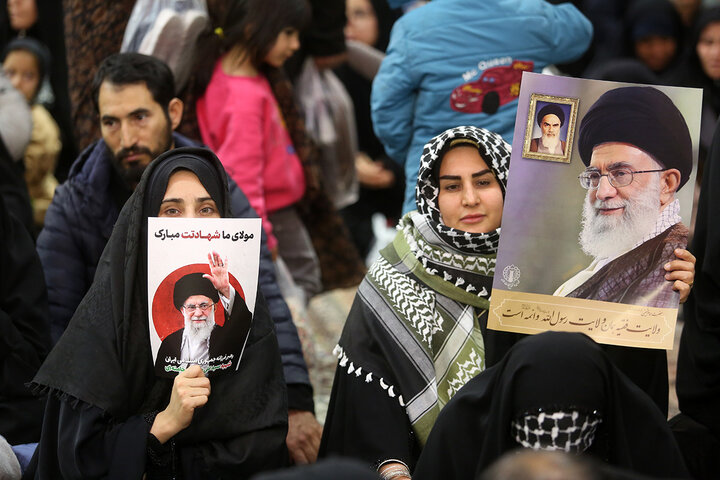 بیعت حامیان بین‌المللی انقلاب اسلامی با حضرت آیت‌الله امام سید مجتبی خامنه‌ای