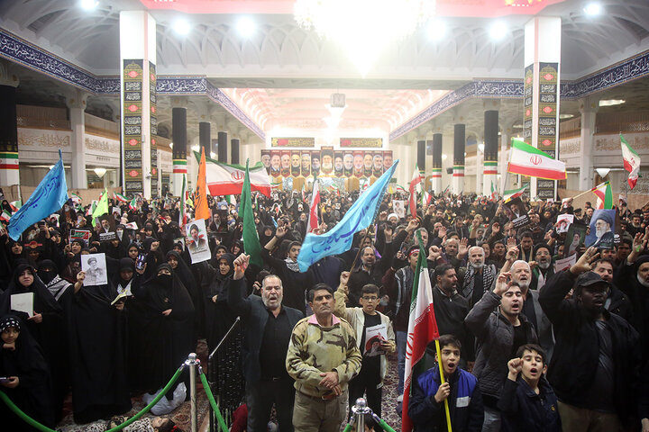 بیعت حامیان بین‌المللی انقلاب اسلامی با حضرت آیت‌الله امام سید مجتبی خامنه‌ای