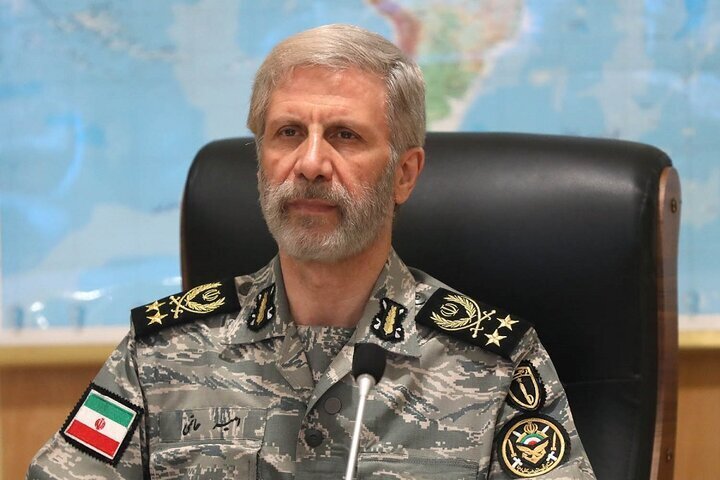 Iran’s Army Force cmdr. vows to defend country with all might
