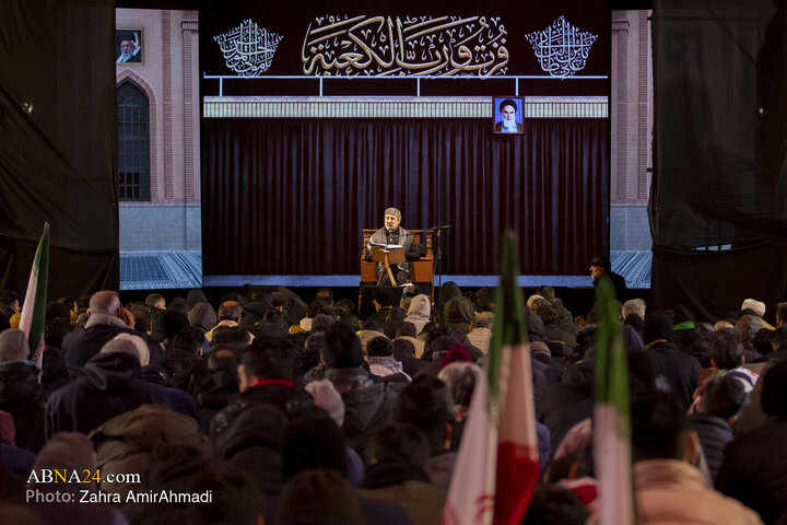 مراسم احیای آخرین شب قدر ماه رمضان در میدان انقلاب اسلامی تهران