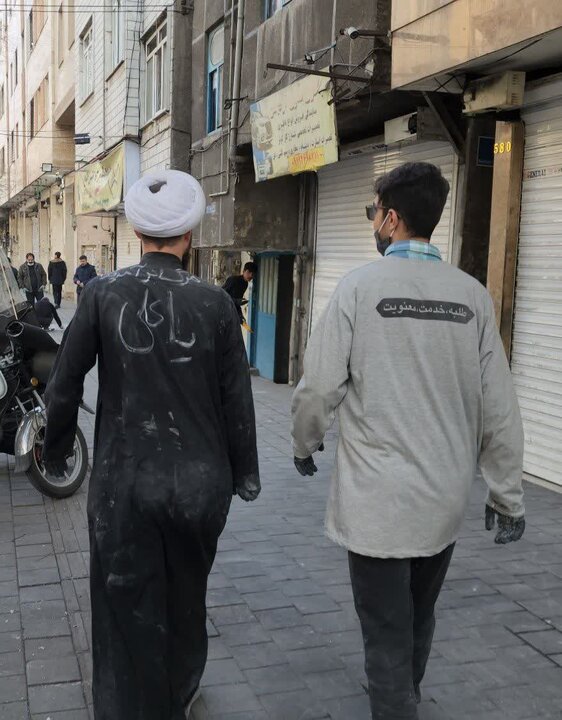 حضور نیروی‌های طلاب جهادی قرارگاه امام شهید کنار مردم مقاوم تهران