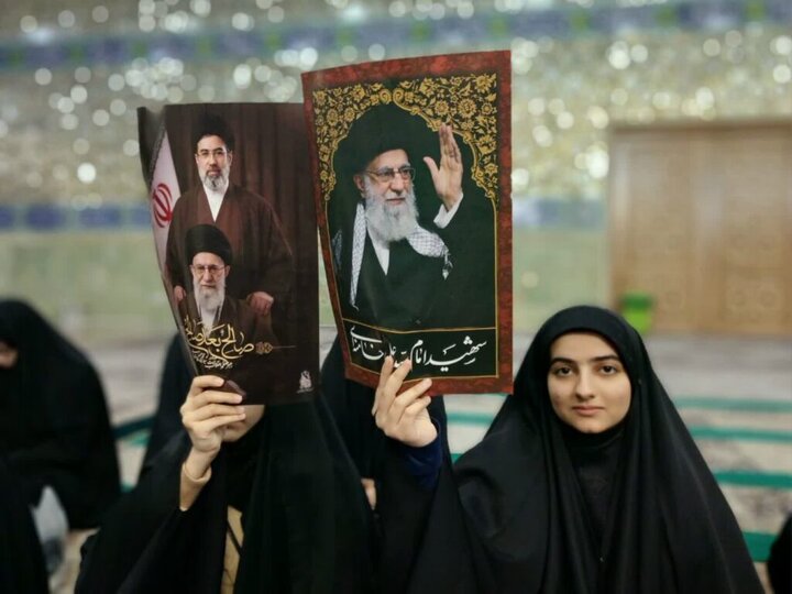 خون رهبر شهید، حوادث عالم را به سوی اقتدار و عظمت ایران اسلامی پیش خواهد برد