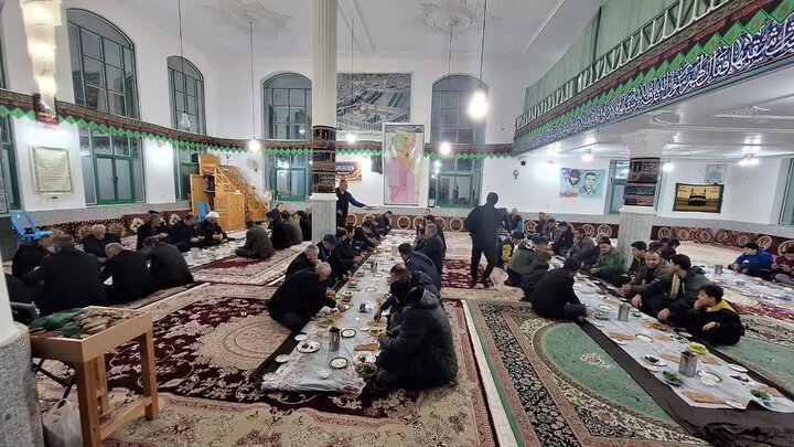 میزبانی مساجد گیلان از روزه‌داران با برپایی سفره‌های ساده افطار